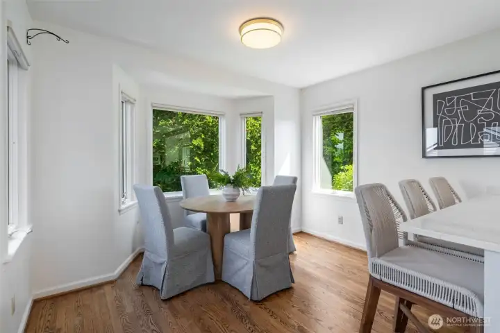 Breakfast nook area.