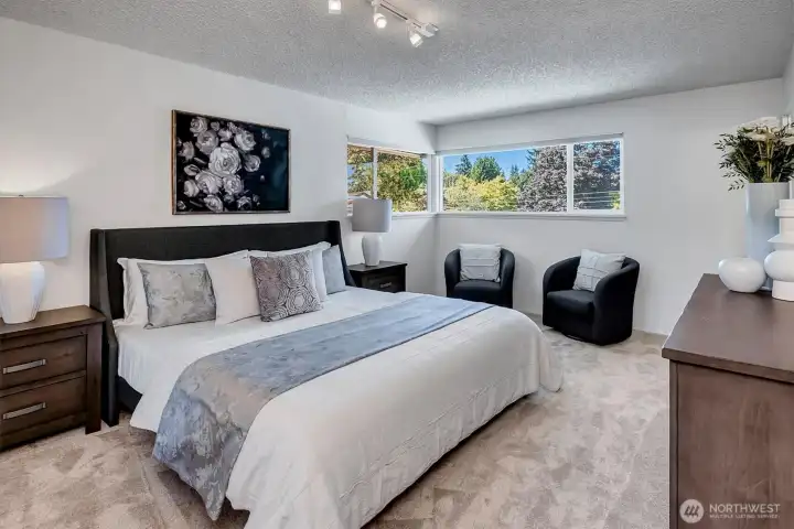 ~up 1/2 story to primary bedroom ~up 1/2 story to primary bedroom