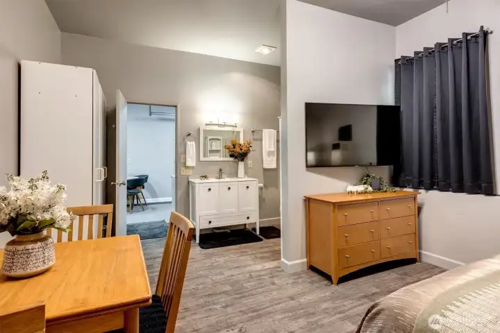 ~nice living space (5th bedroom) ~nice living space (5th bedroom)