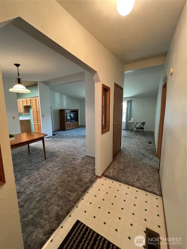 entrance from front door