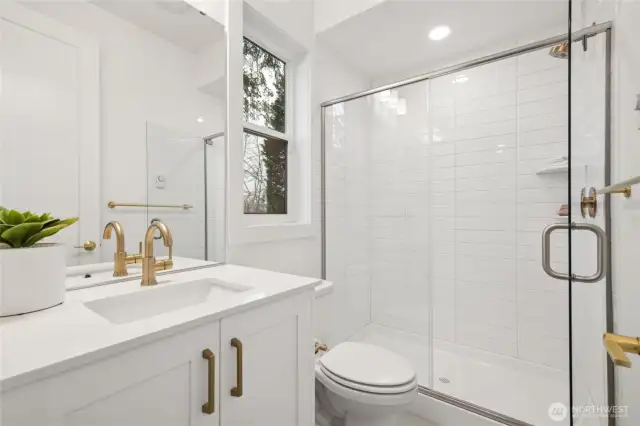 Guest bathroom - 9 foot ceiling. Features and finishes may vary.  For marketing use only