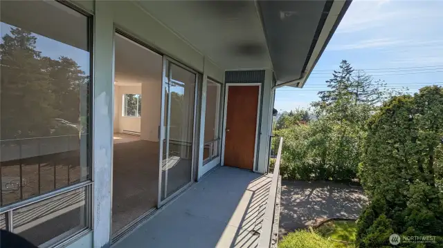 Great Storage area off the deck.