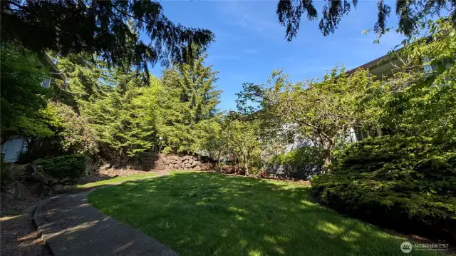 Interior Courtyard- well maintained.