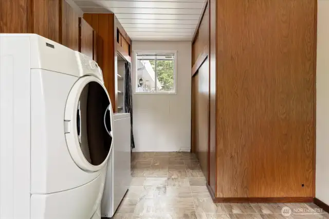Washer and Dryer convey