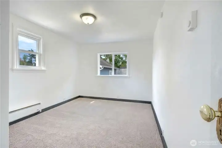 SW bedroom