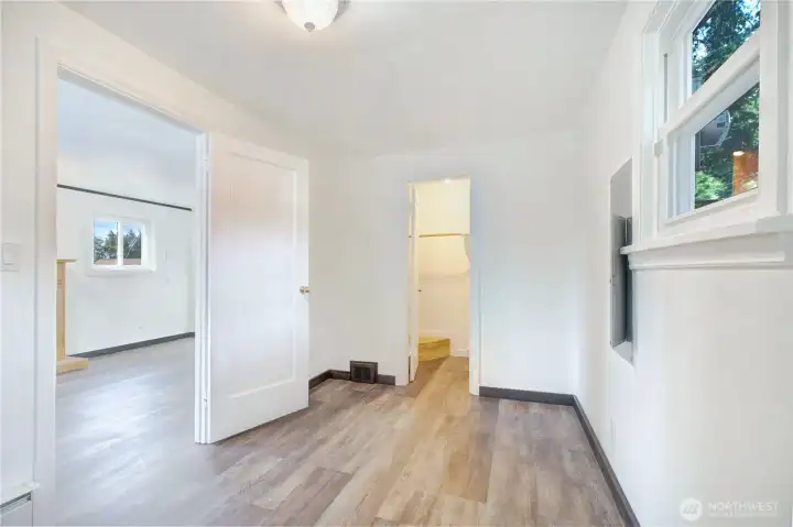 NE bedroom