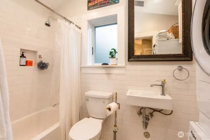 Casita with kitchenette and full bath.