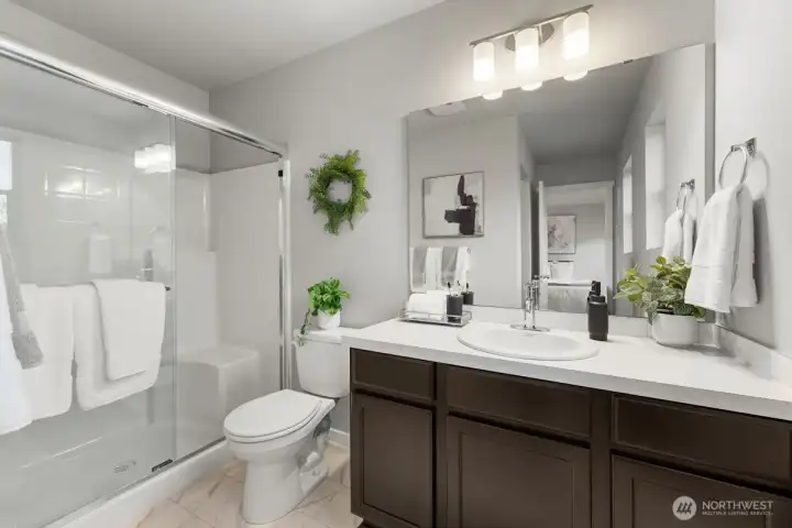 Photographs are for illustrative purposes only. Features, finishes, interior/exterior colors, landscaping and floorplan shown may vary from actual homes built.