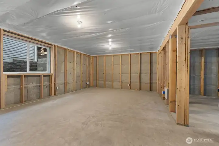 Photographs are for illustrative purposes only. Features, finishes, interior/exterior colors, landscaping and floorplan shown may vary from actual homes built.