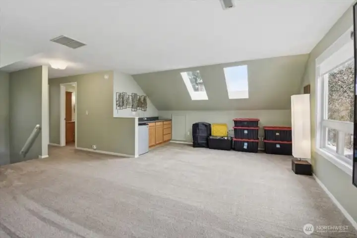 Loft area with wetbar