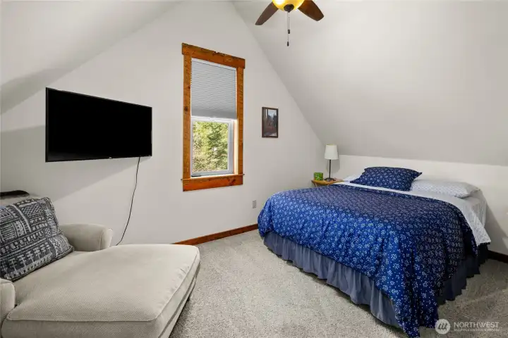 Oversized 3rd bedroom on the 3rd floor.