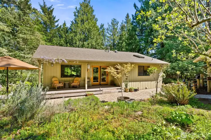Unique, custom and full of charm! New roof in 2018.