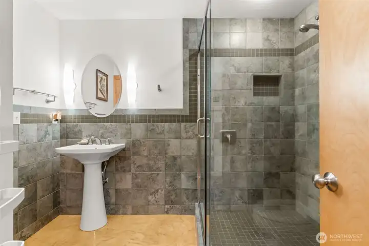 Lower level 3 /4 bath.