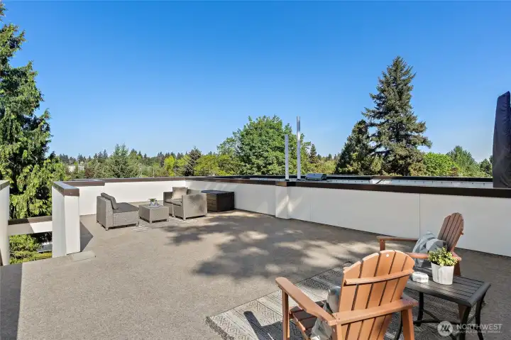 Stunning Territorial Views from the Rooftop Deck! Stunning Territorial Views from the Rooftop Deck!