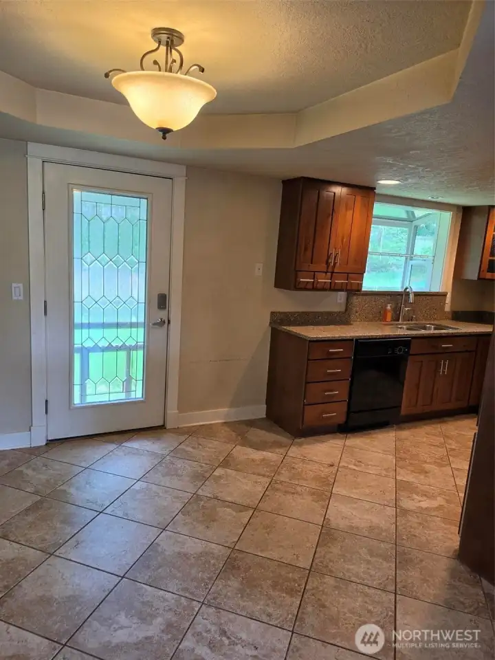 Dining area off kitchen