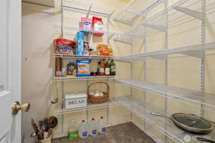 Walk-In Pantry Walk-In Pantry