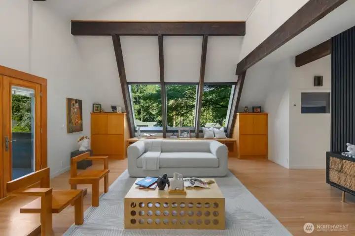 Angled window wall in living room