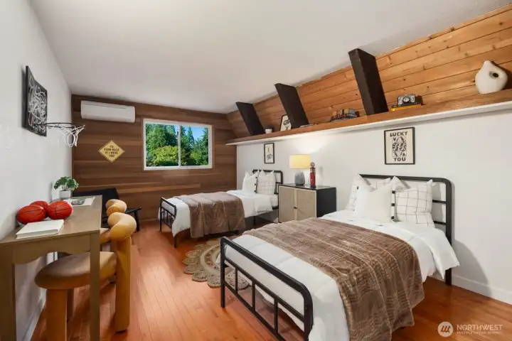 Oversized bedroom