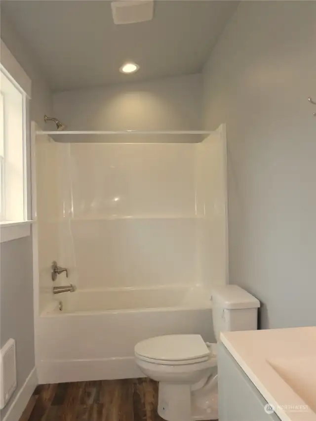 FULL BATH HAS A TUB/SHOWER COMBINATION!