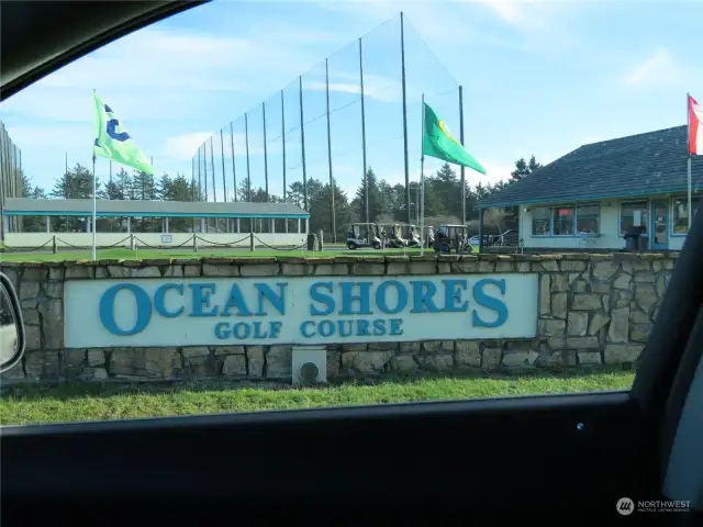 THE HOME IS NEAR THE OCEAN SHORES GOLF COURSE!