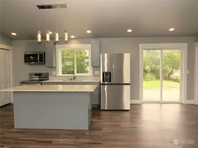 VIEW OF THE KITCHEN AND DINING AREA!