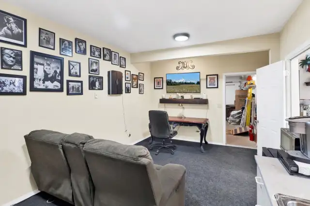 240 Sq ft Bonus room