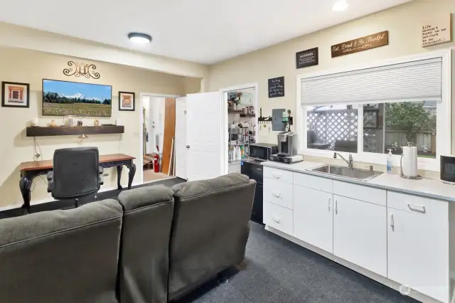 Bonus room with sink