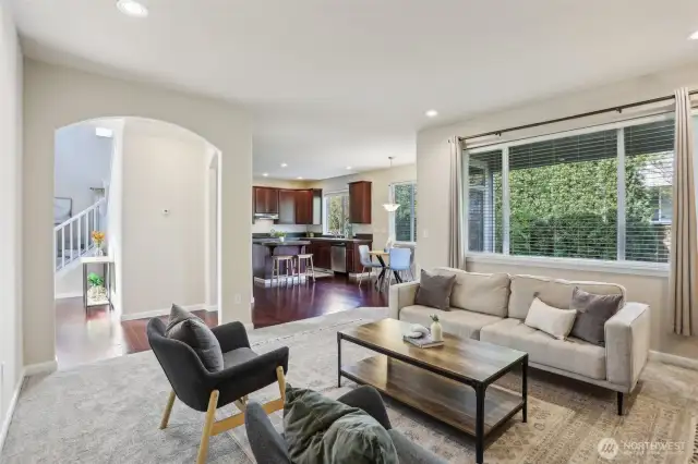 Spacious family room off the kitchen