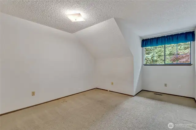 Upper Bedroom #2