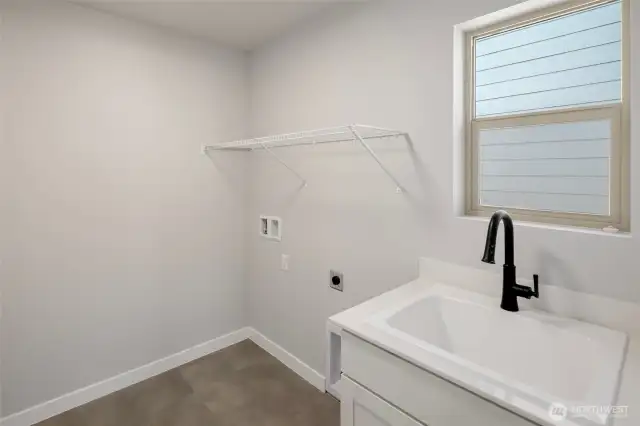 Pictures are of Whidbey Plan. Colors and finishes may vary. See Site Agent for details.