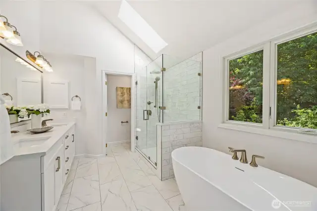 Primary ensuite bath