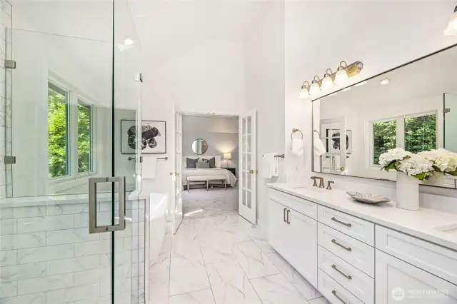 Primary ensuite bath