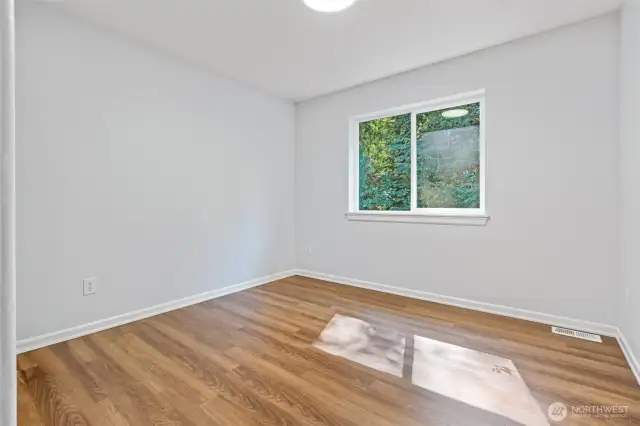 Upper level bedroom #2