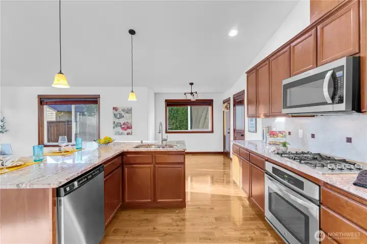 Beautiful kitchen with stainless steel appliances - all appliances stay.
