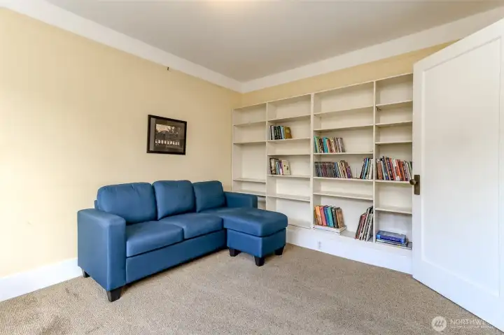 Return the closet to the room and make it a 4 bedroom again.