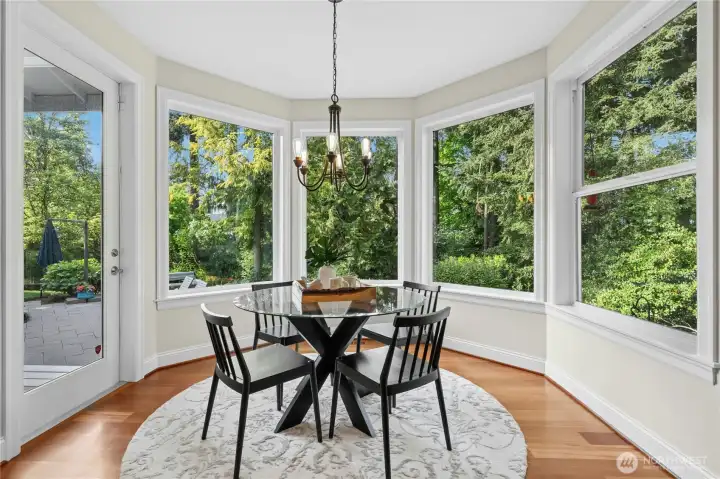 Eat in kitchen area feels like you are enjoying your meal al fresco Eat in kitchen area feels like you are enjoying your meal al fresco