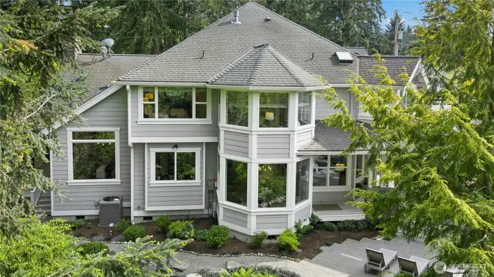 Detailed custom floor plan and finishes with Architectural interest inside and outside. Detailed custom floor plan and finishes with Architectural interest inside and outside.