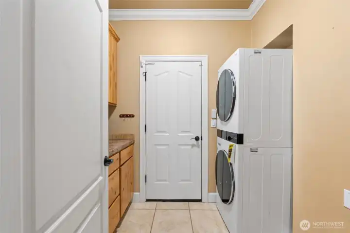 Main level laundry/utility room