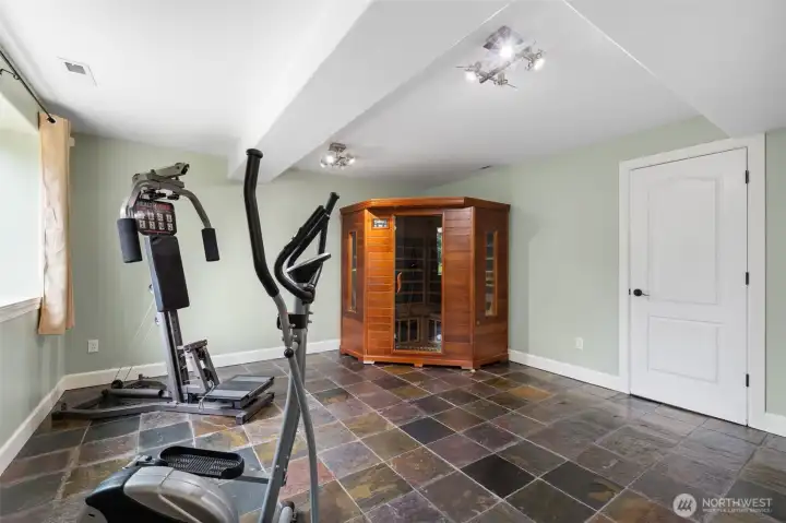 Flex space for gym, office, craft room, game room