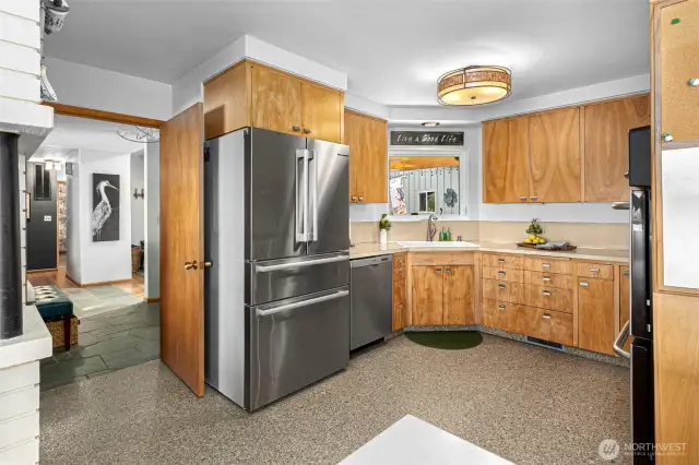 Newer appliances, low maintenance epoxy floor