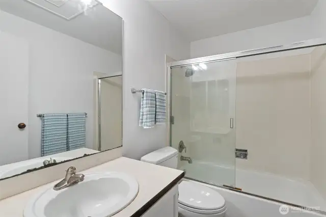 2 Bathrooms