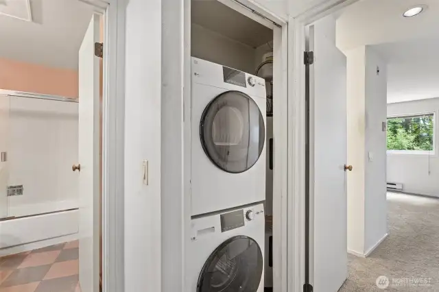Washer & Dryer in Unit