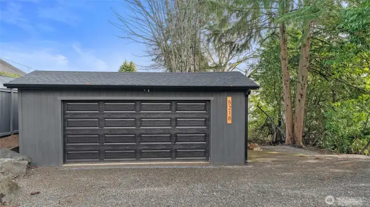 Detached 2 car garage