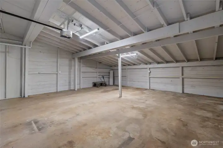 Detached 2 car garage