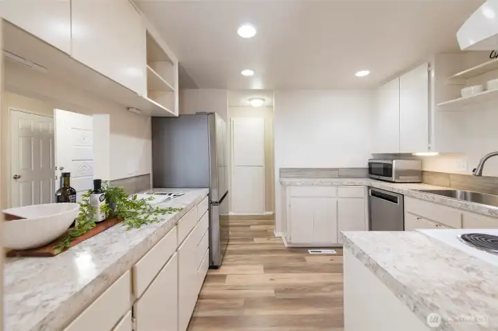 Beautifully updated kitchen with newer appliances.