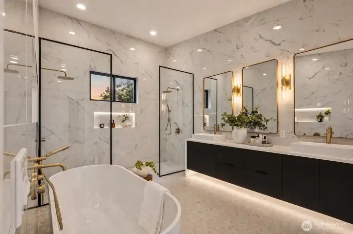 Master Bathroom Suite