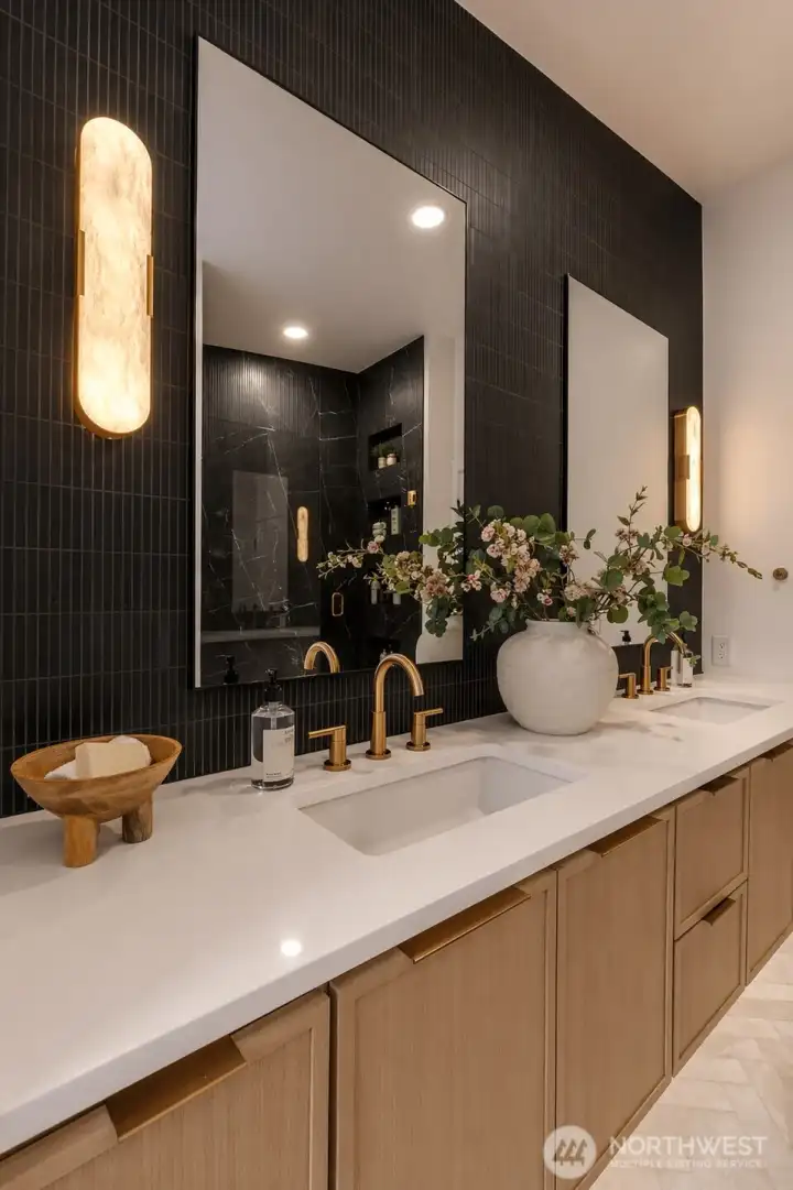 The design and finishes is beautifully crafted