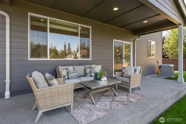 This is a general representation of floor plan and may vary from actual home constructed. Features in photos, upgrades, elevation, materials, dimensions and layout all subject to change without notice.