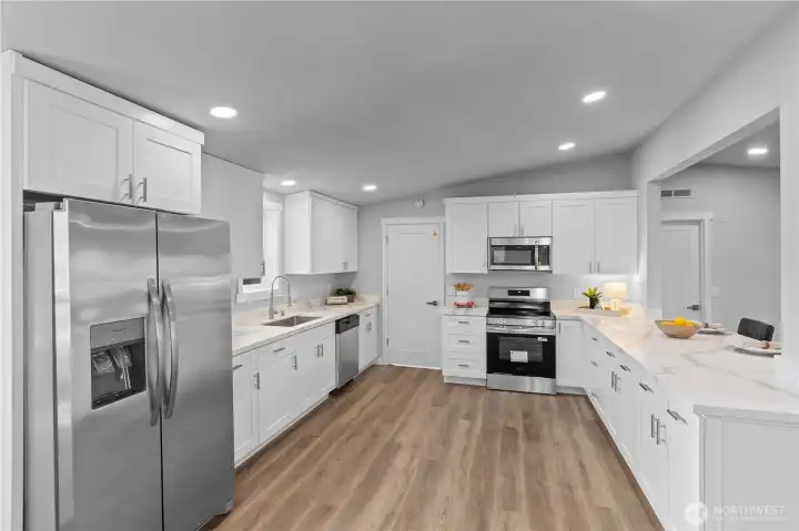 Kitchen. All new appliances