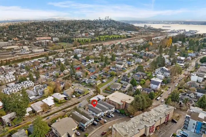 Enjoy the best of in-city living with a scenic neighborhood setting and easy access to it all.